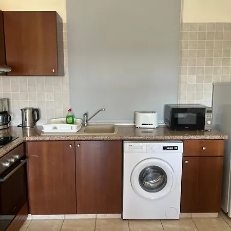 Eden Heights Sea View 502 - By Imh Travel & Tours * פאפוס