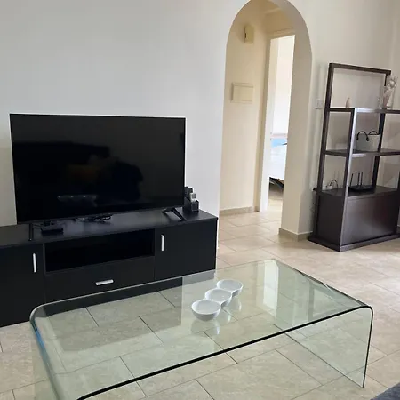 Eden Heights Sea View Apartments - By Noma Stays Cyprus Apartament *