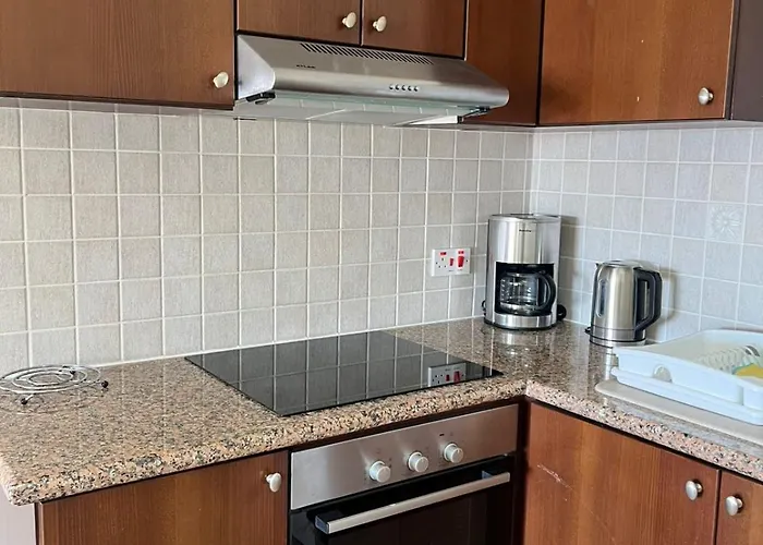 Eden Heights Sea View 502 - By Imh Travel & Tours Lejlighed Paphos